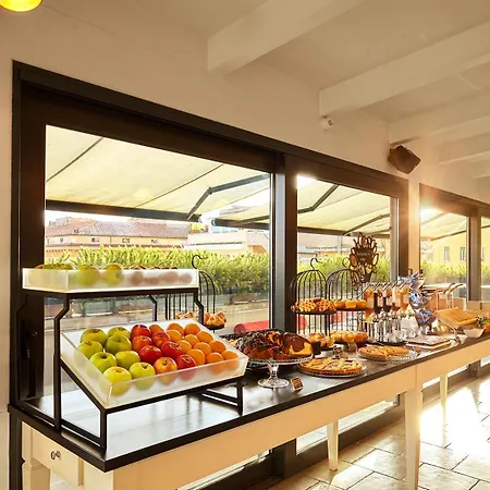 Trianon Borgo Pio מלון 4*