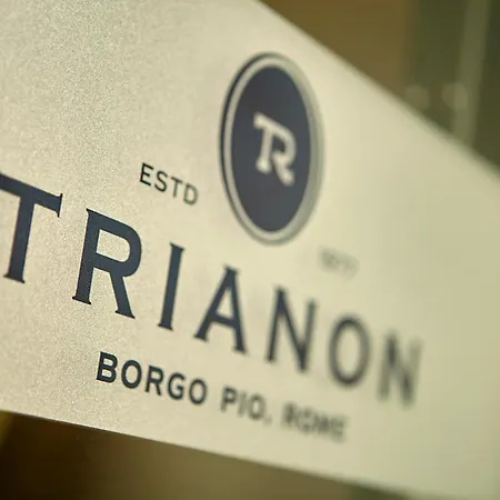 מלון Trianon Borgo Pio 4*