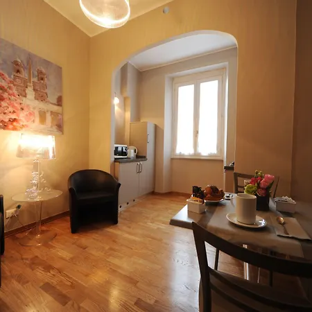 Trianon Borgo Pio מלון 4*