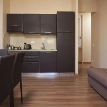 تريانون بورجو بيو الفندقية بخدمة ذاتية 4*