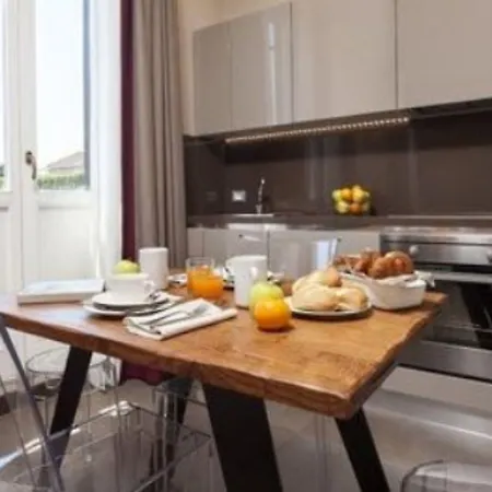 تريانون بورجو بيو الفندقية بخدمة ذاتية فندق 4*