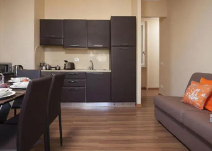 Trianon Borgo Pio 4*