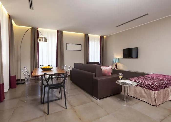 Trianon Borgo Pio 4*