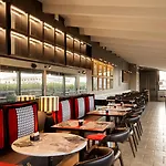 Hotel Trianon Borgo Pio 4*