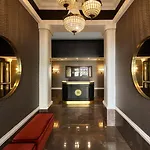 Hotel Trianon Borgo Pio 4*