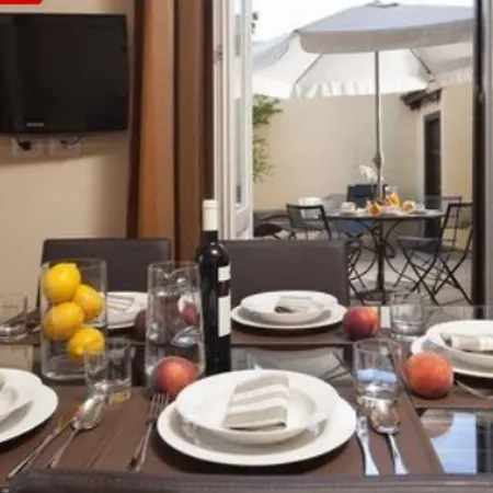 Trianon Borgo Pio Hotel