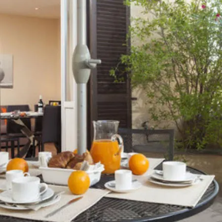 Trianon Borgo Pio 4*