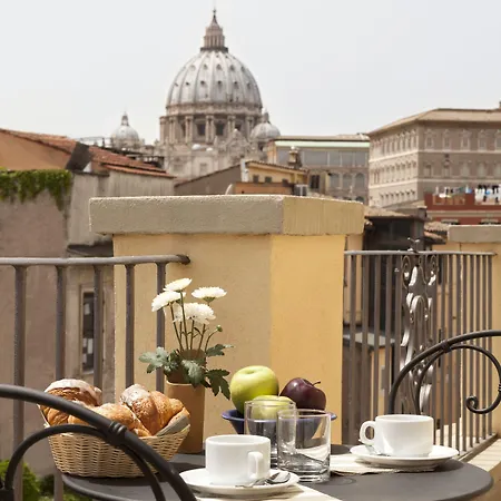 Trianon Borgo Pio מלון רומא