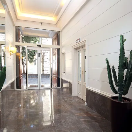 Hotel Trianon Borgo Pio